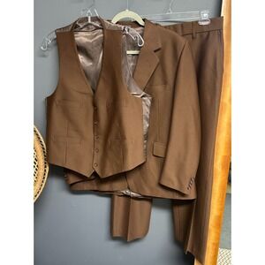Gino Capelli Brown 3 Piece Suit Jacket Vest 42R Pants 36 Vintage 70s Leisure